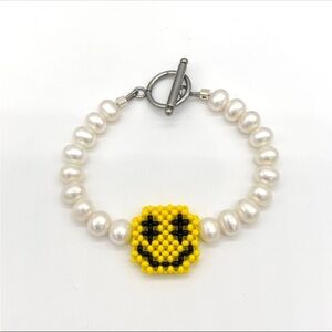 Unisex 7.5” Pearl “Spread Positivity” Yellow Beaded Smiley Harry Styles Bracelet
